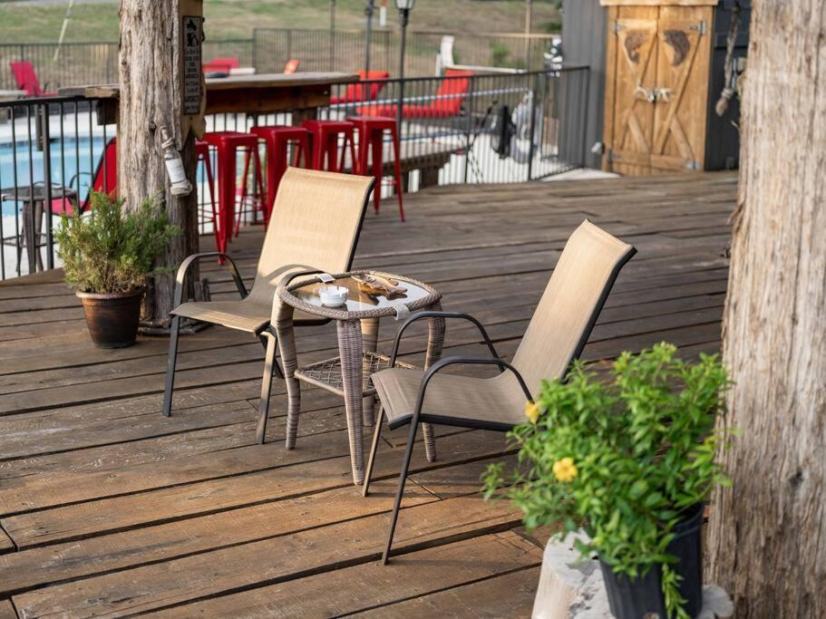 Stonegate Lodge 2 Queen Beds Wifi 50In Roku Tv Salt Water Pool Room #105 Юрика-Спрінгс Екстер'єр фото